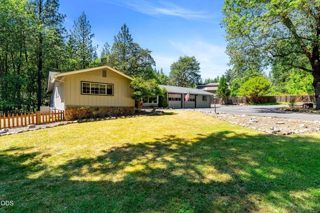 370 Horseshoe Drive, Grants Pass, OR 97526