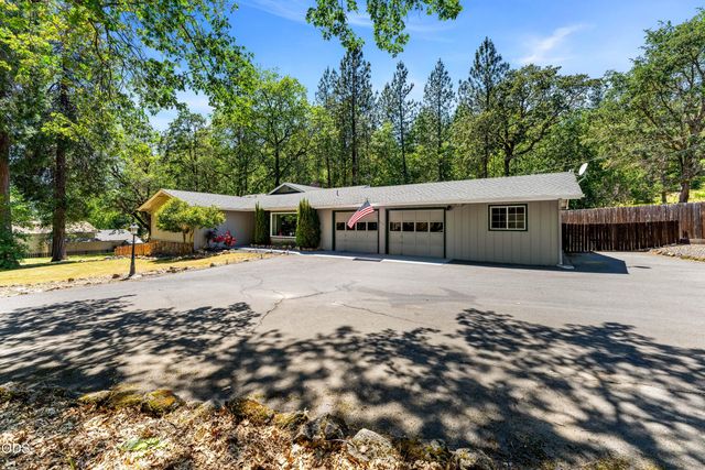 370 Horseshoe Drive, Grants Pass, OR 97526