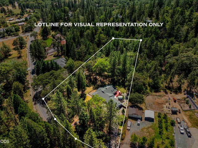370 Horseshoe Drive, Grants Pass, OR 97526