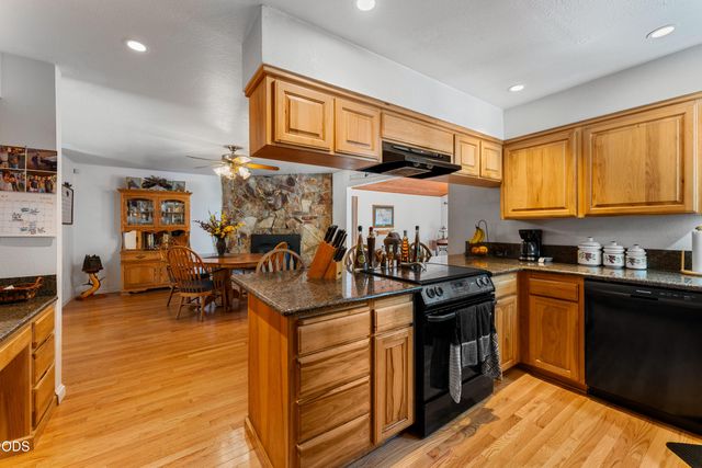 370 Horseshoe Drive, Grants Pass, OR 97526