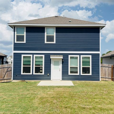 6915 Tiznow LN, Buda, TX 78610