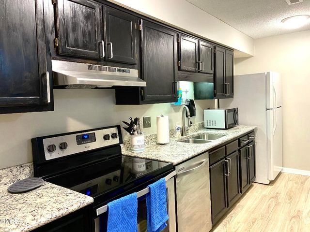 1521 Creekwood Court 201, Raleigh, NC 27603