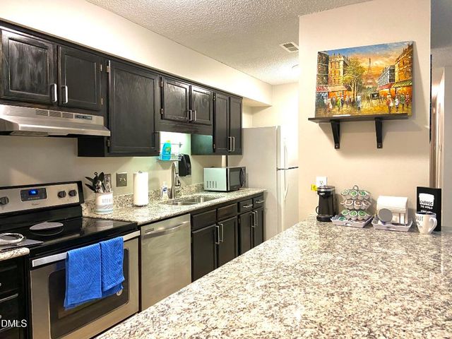 1521 Creekwood Court 201, Raleigh, NC 27603