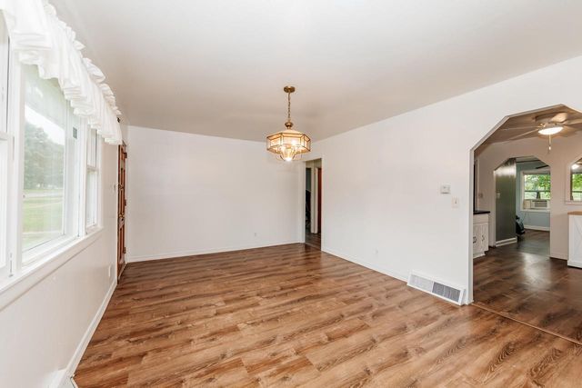 4405 S Pennsylvania AVENUE, Saint Francis, WI 53235