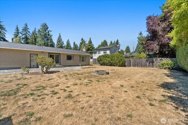 1016 S 203rd Street, Des Moines, WA 98198