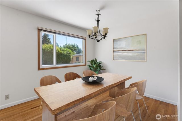 1016 S 203rd Street, Des Moines, WA 98198