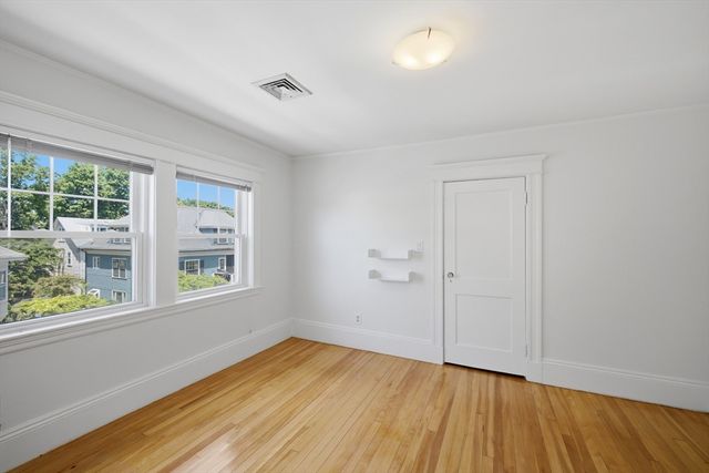 3-5 Newsome Park 2, Boston, MA 02130