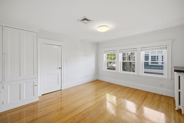 3-5 Newsome Park 2, Boston, MA 02130