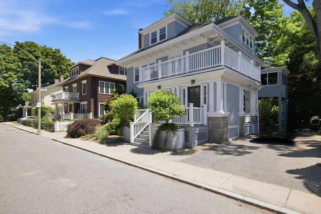 3-5 Newsome Park 2, Boston, MA 02130