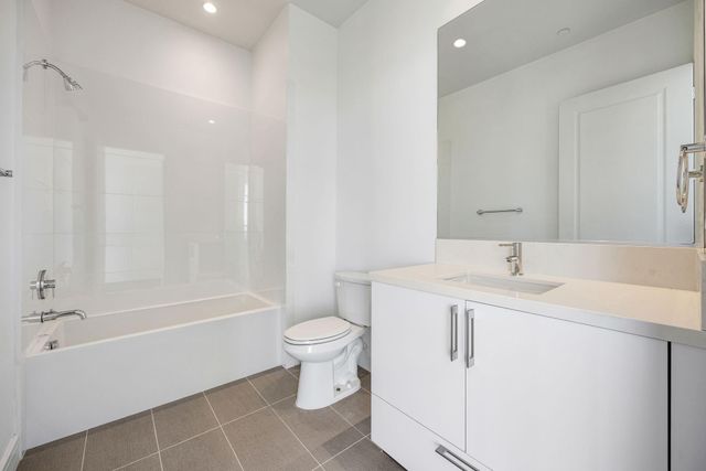4521 San Felipe Street 1704, Houston, TX 77027