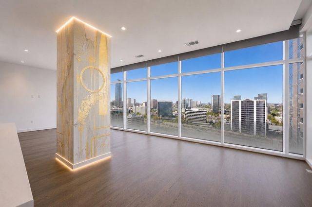 4521 San Felipe Street 1704, Houston, TX 77027