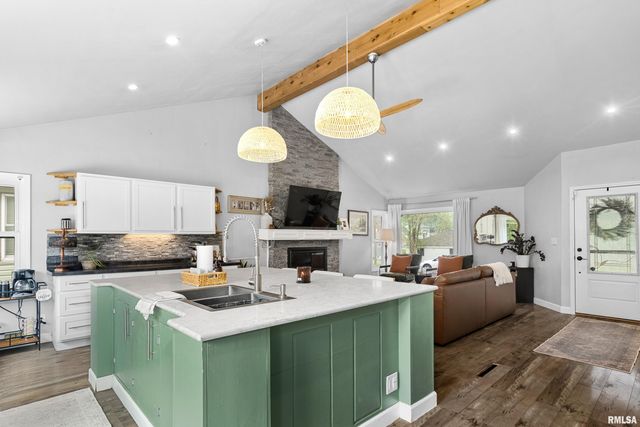 108 CUMMINGS Court, Creve Coeur, IL 61610