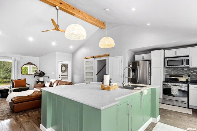 108 CUMMINGS Court, Creve Coeur, IL 61610