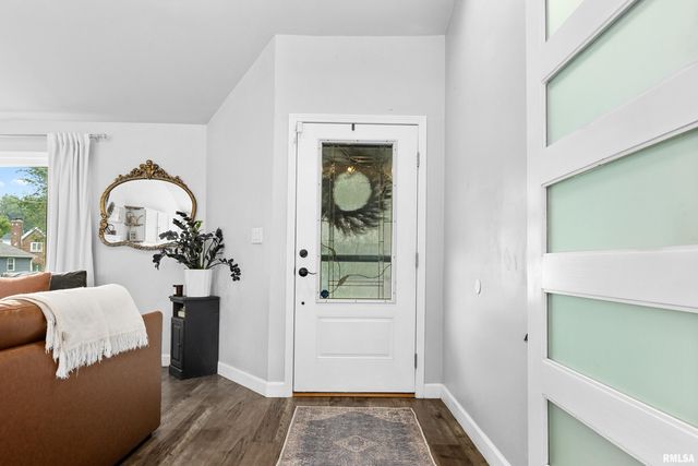 108 CUMMINGS Court, Creve Coeur, IL 61610