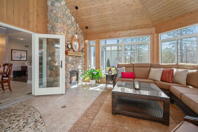 4811 Preserve Parkway, Long Grove, IL 60047