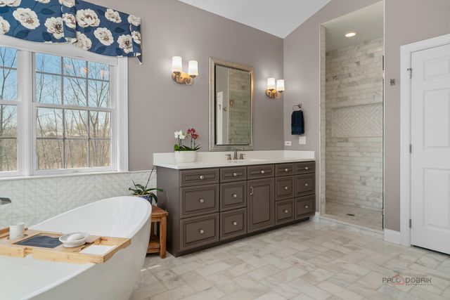 4811 Preserve Parkway, Long Grove, IL 60047