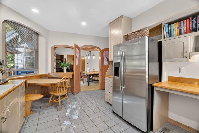 3940 Bannister Rd, Fair Oaks, CA 95628