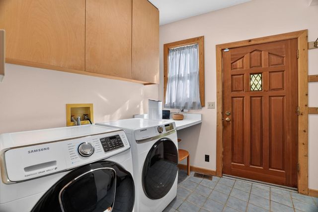 3940 Bannister Rd, Fair Oaks, CA 95628