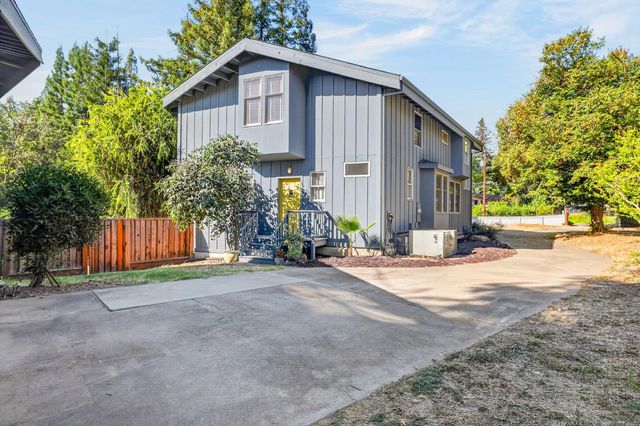 3940 Bannister Rd, Fair Oaks, CA 95628