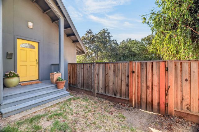 3940 Bannister Rd, Fair Oaks, CA 95628