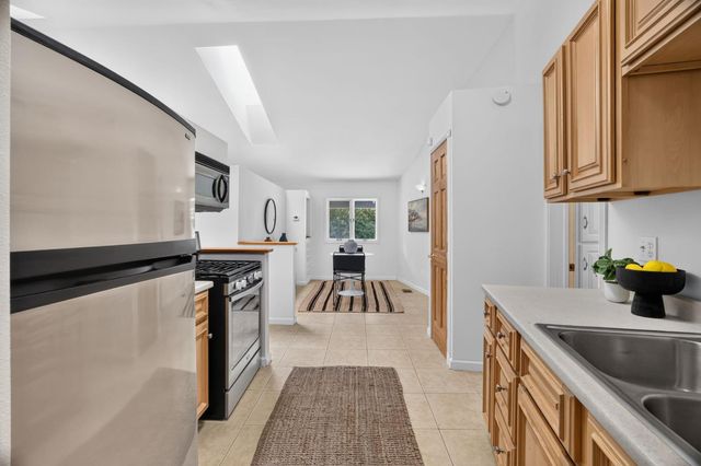 3940 Bannister Rd, Fair Oaks, CA 95628