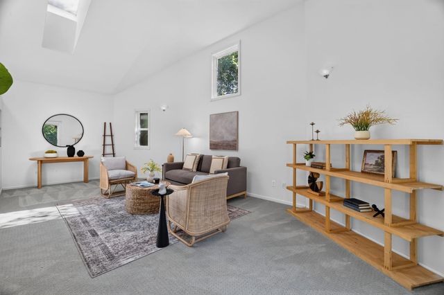 3940 Bannister Rd, Fair Oaks, CA 95628