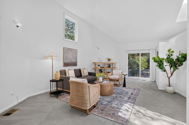 3940 Bannister Rd, Fair Oaks, CA 95628