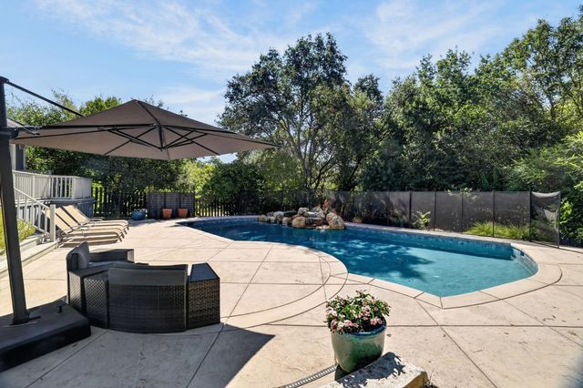3940 Bannister Rd, Fair Oaks, CA 95628