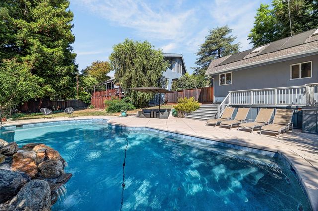 3940 Bannister Rd, Fair Oaks, CA 95628