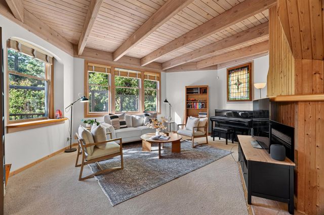 3940 Bannister Rd, Fair Oaks, CA 95628