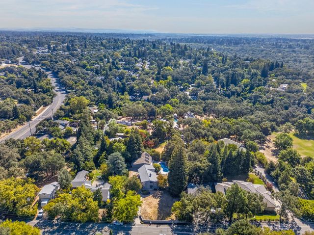 3940 Bannister Rd, Fair Oaks, CA 95628
