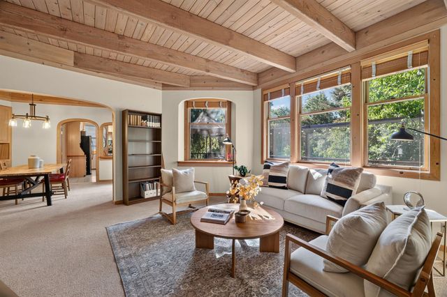 3940 Bannister Rd, Fair Oaks, CA 95628