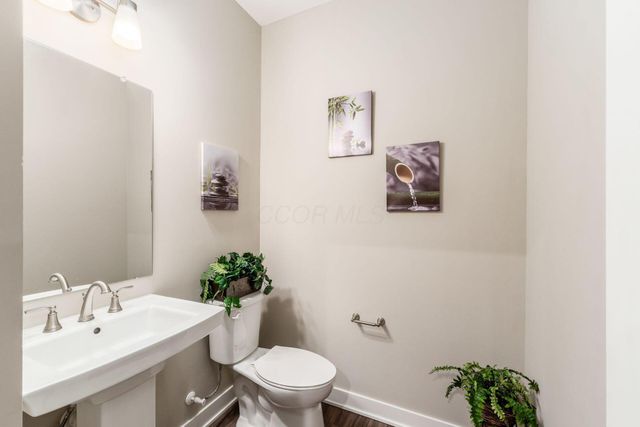 8454 Bova Court, Pickerington, OH 43147