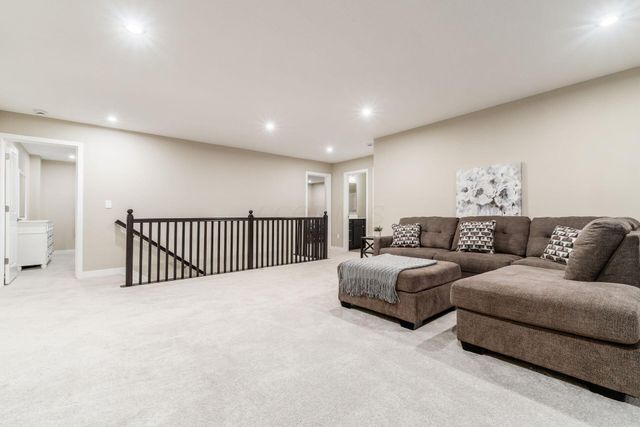 8454 Bova Court, Pickerington, OH 43147