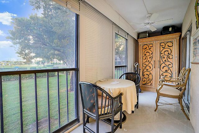 7286 Huntington Lane 204, Delray Beach, FL 33446