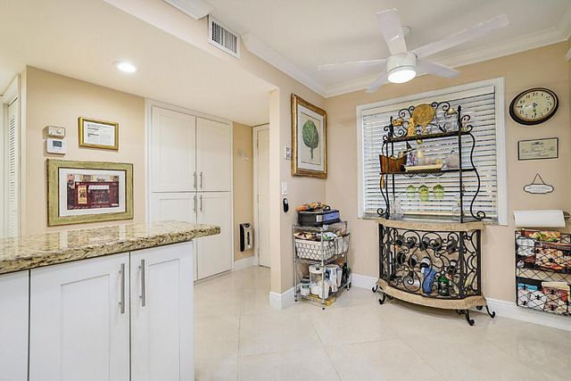 7286 Huntington Lane 204, Delray Beach, FL 33446