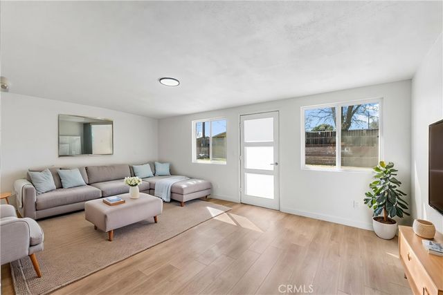 836 E Pillsbury, Lancaster, CA 93535