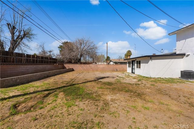 836 E Pillsbury, Lancaster, CA 93535