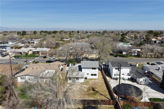 836 E Pillsbury, Lancaster, CA 93535