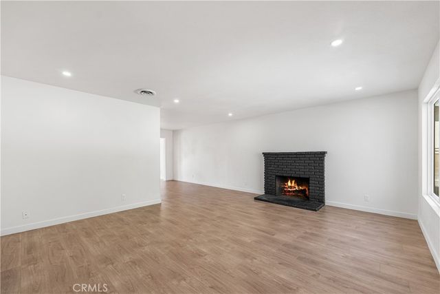 836 E Pillsbury, Lancaster, CA 93535