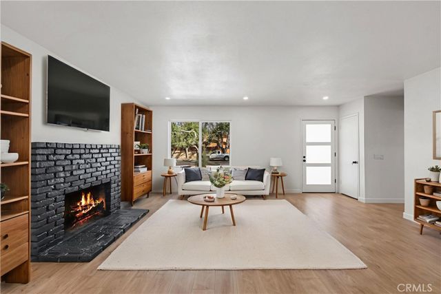 836 E Pillsbury, Lancaster, CA 93535