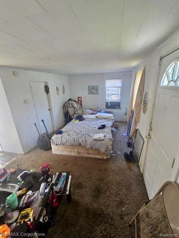 28658 Glenwood Street, Inkster, MI 48141