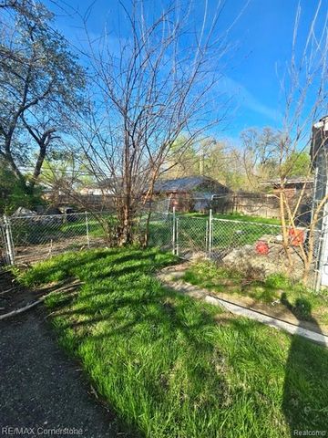 28658 Glenwood Street, Inkster, MI 48141