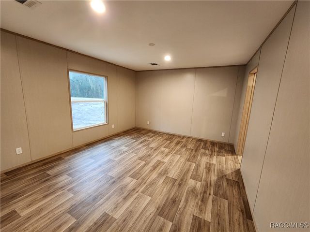 7513 W Dunklin Street, Dunnellon, FL 34433