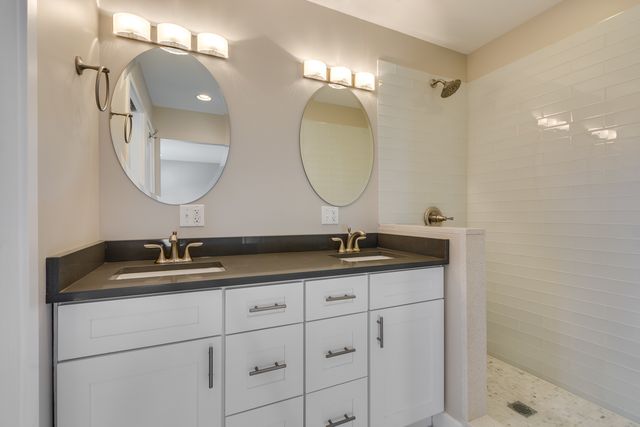 3119 Lake Avenue E, Wilmette, IL 60091