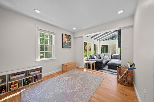 6 Stonewall Ter, Kingston, MA 02364