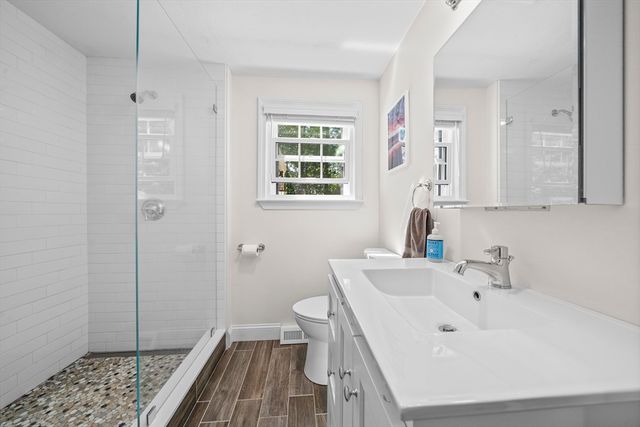 6 Stonewall Ter, Kingston, MA 02364