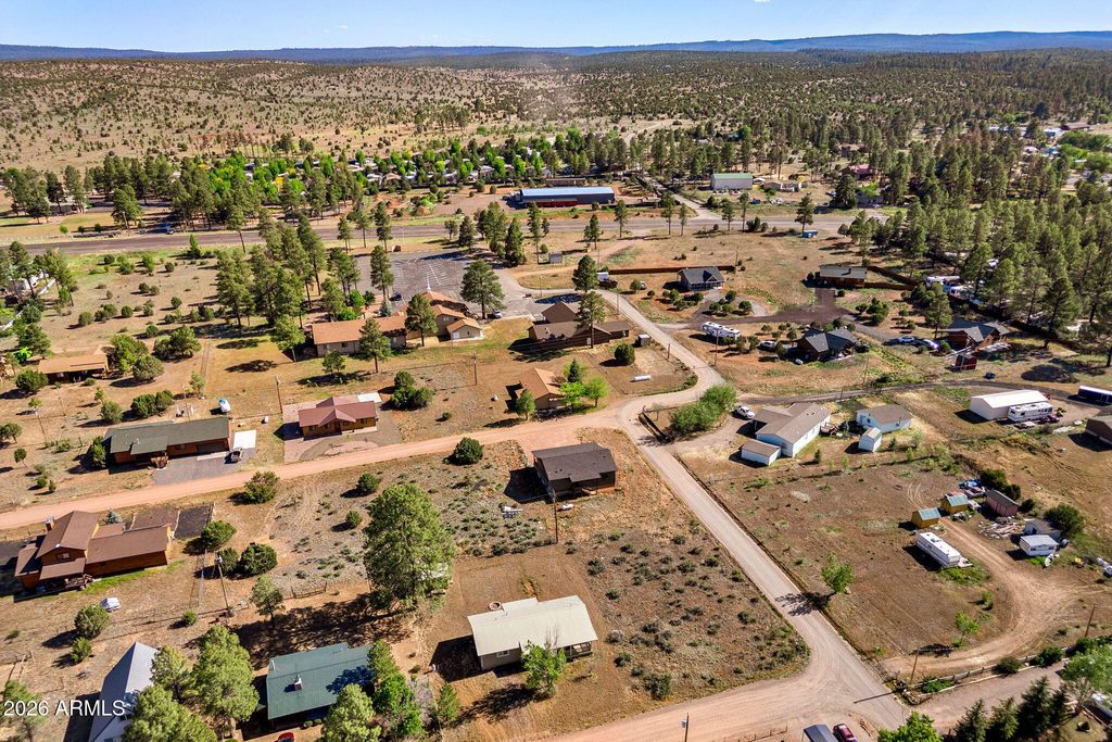 Image 29 of property listing at 2202 PAGE Drive, Overgaard, AZ 85933