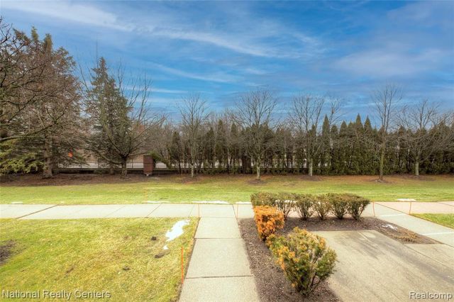 1203 Abigail Court, Walled Lake, MI 48390