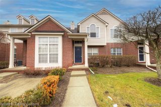 1203 Abigail Court, Walled Lake, MI 48390